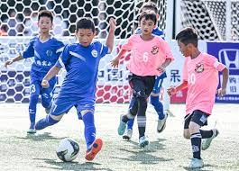 队报：支持巴黎备战欧冠，巴黎客战南特比赛延期